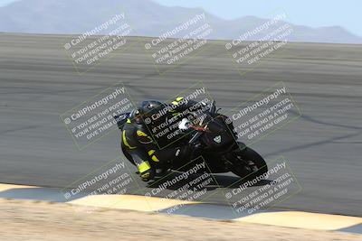 media/Apr-10-2022-SoCal Trackdays (Sun) [[f104b12566]]/Bowl (11am)/